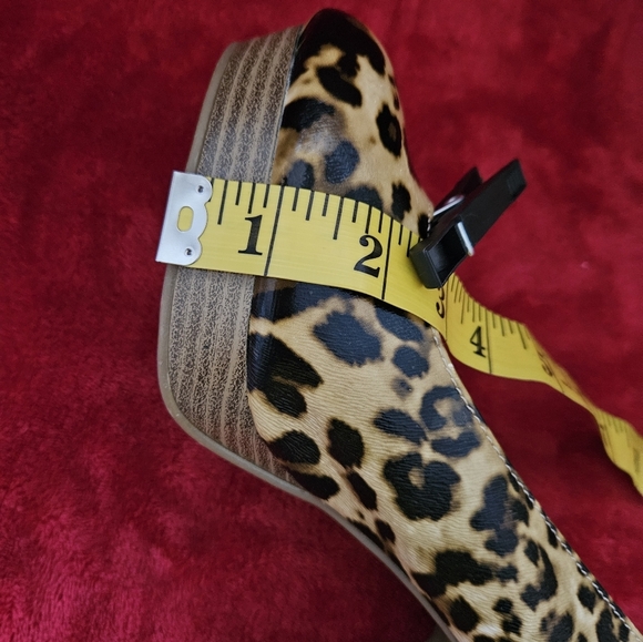 Kenneth Cole Reaction Leopard Print Women's Shoes-Size 9M - Picture 5 of 9